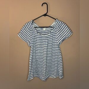 beachlunchlounge Blue and White Feminine Short Sleeve Tee